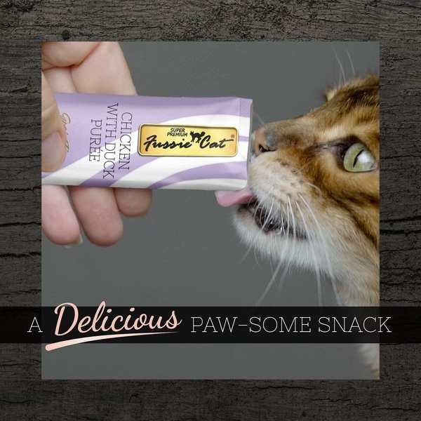 Fussie Cat Chicken with Duck Puree Lickable Cat Treats
