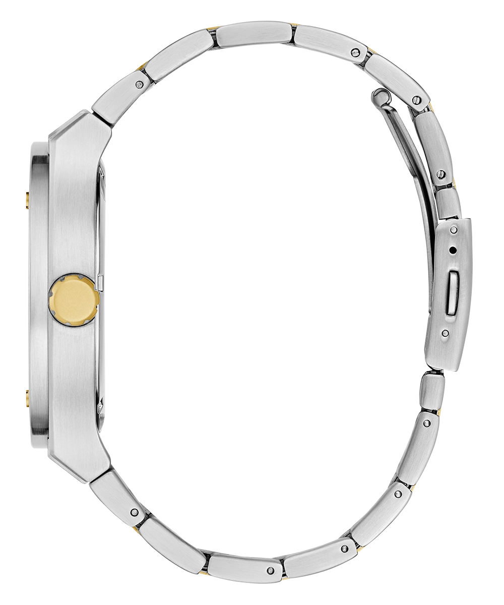 GUESS Mens Silver Tone Multi-function Watch